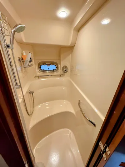 Cheers Yacht Photos Pics 