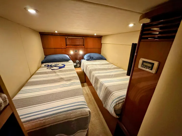 Cheers Yacht Photos Pics 