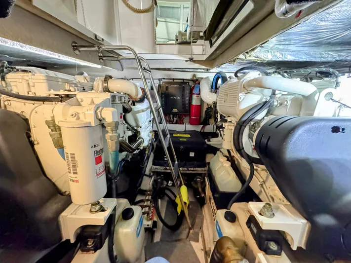 Cheers Yacht Photos Pics 