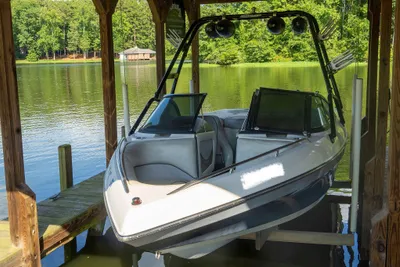 Malibu Wakesetter 23 XTi