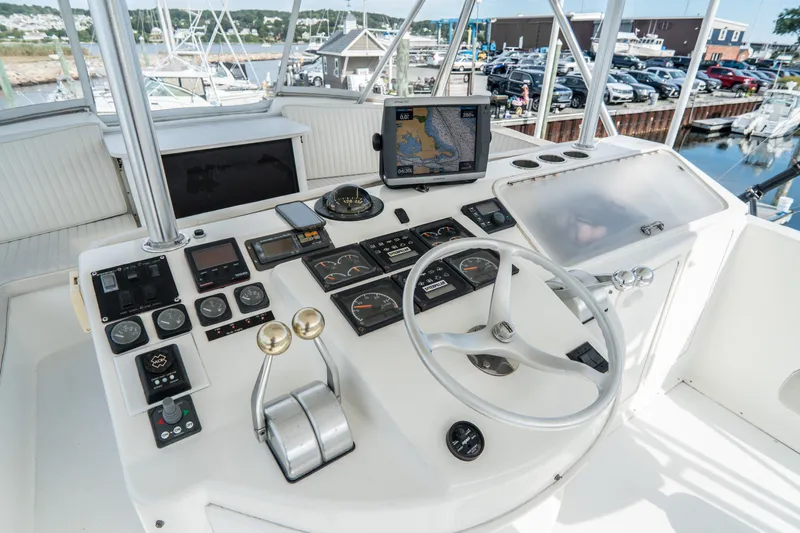 Gorilla Bowt Yacht Photos Pics 