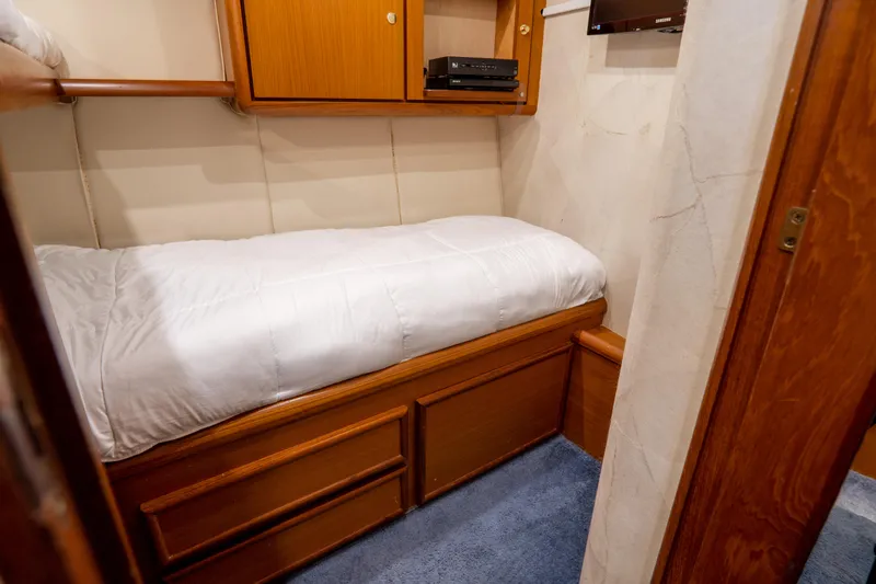 Gorilla Bowt Yacht Photos Pics 