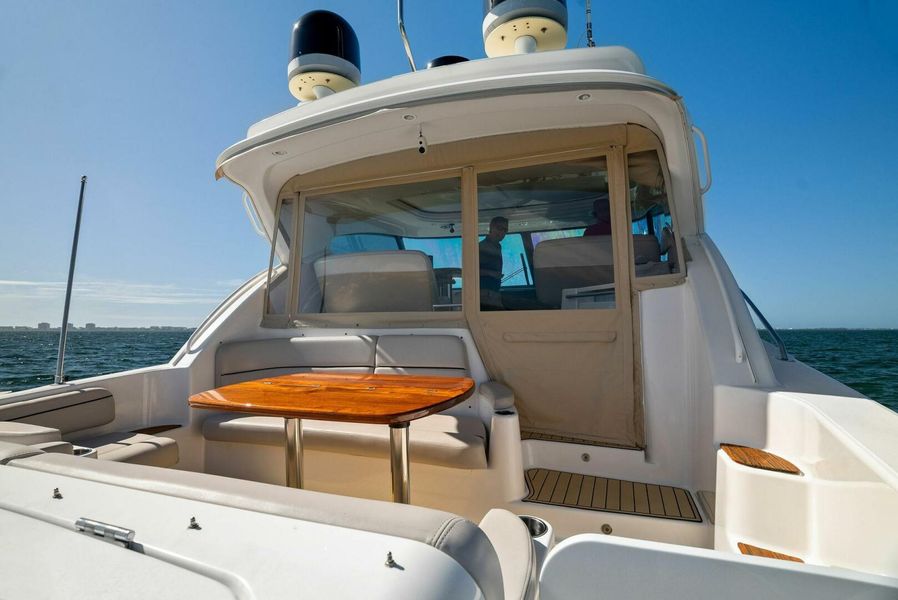 2012 Tiara Yachts 4500 Sovran