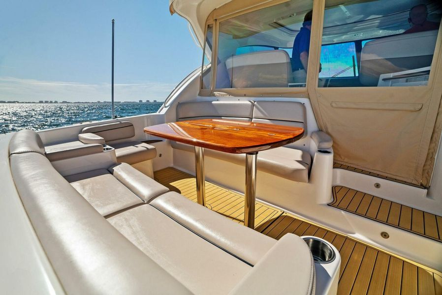 2012 Tiara Yachts 4500 Sovran