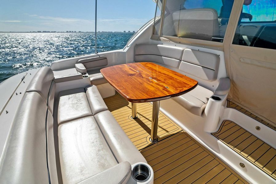 2012 Tiara Yachts 4500 Sovran