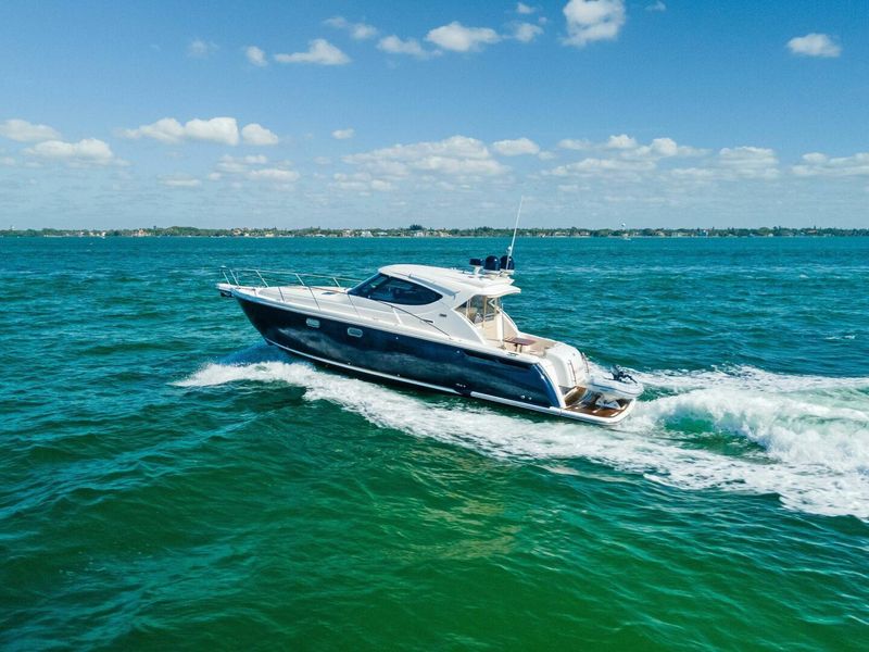 2012 Tiara Yachts 4500 Sovran