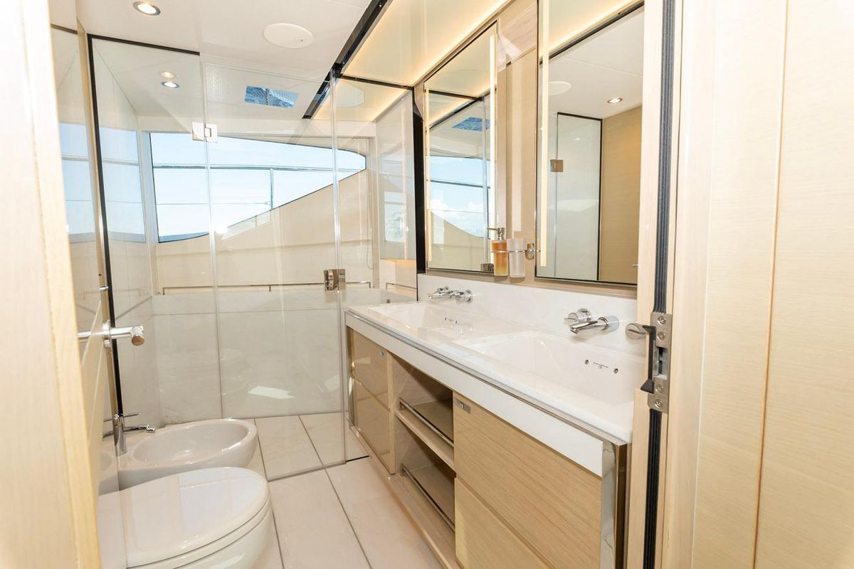 2019 Princess 98 