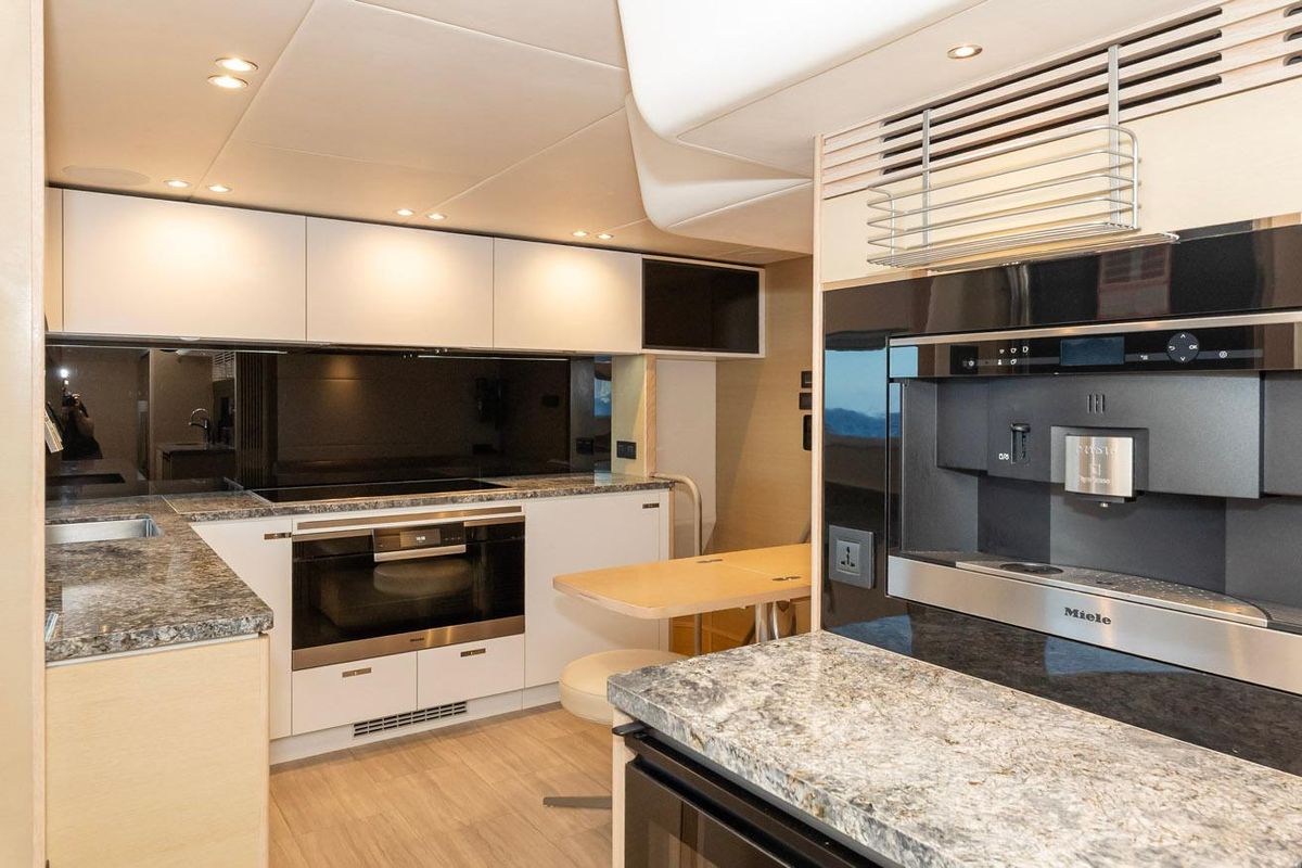 2019 Princess 98 
