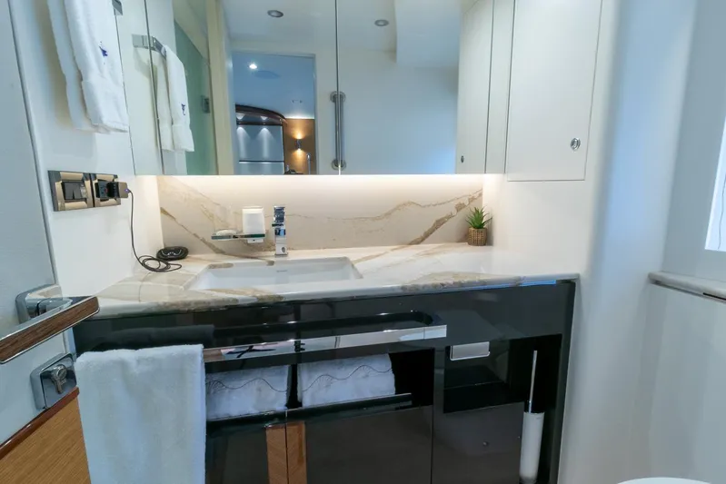 One More Time Yacht Photos Pics 