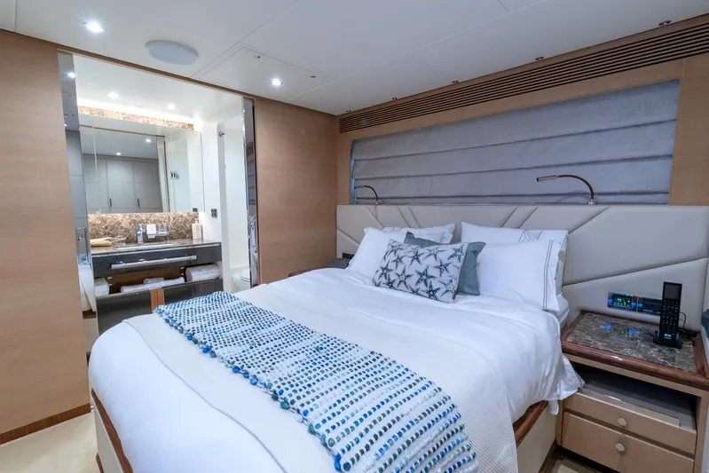 One More Time Yacht Photos Pics 