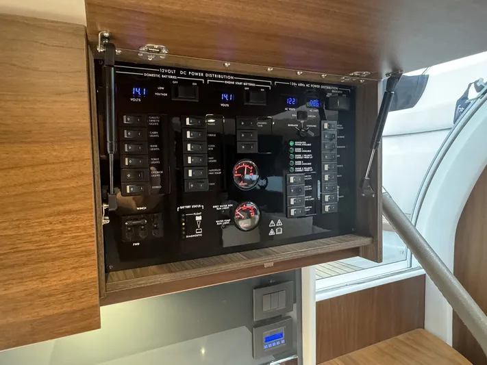 Wellspring Yacht Photos Pics 