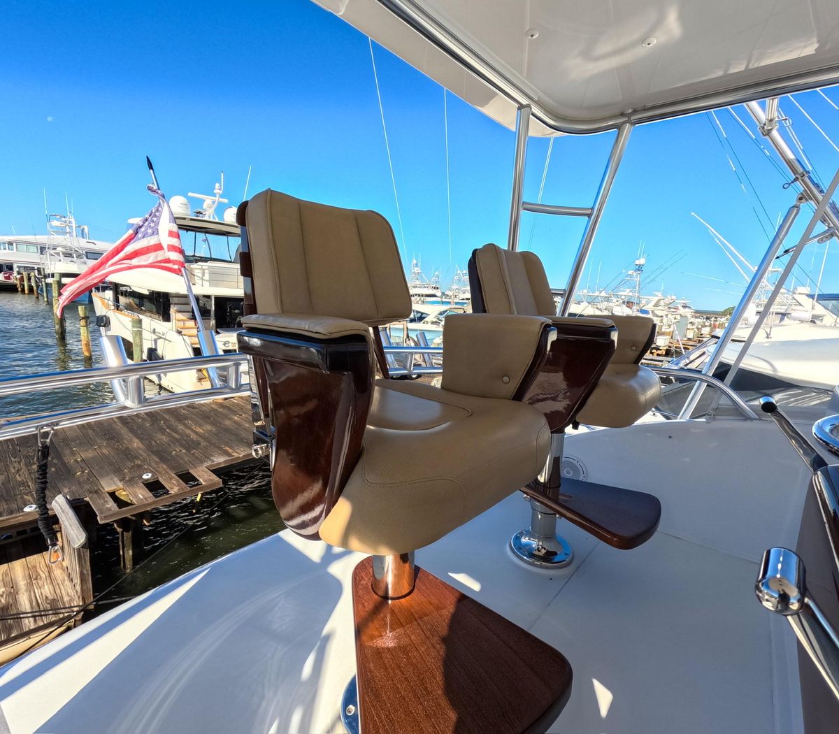 2004 Viking 45 