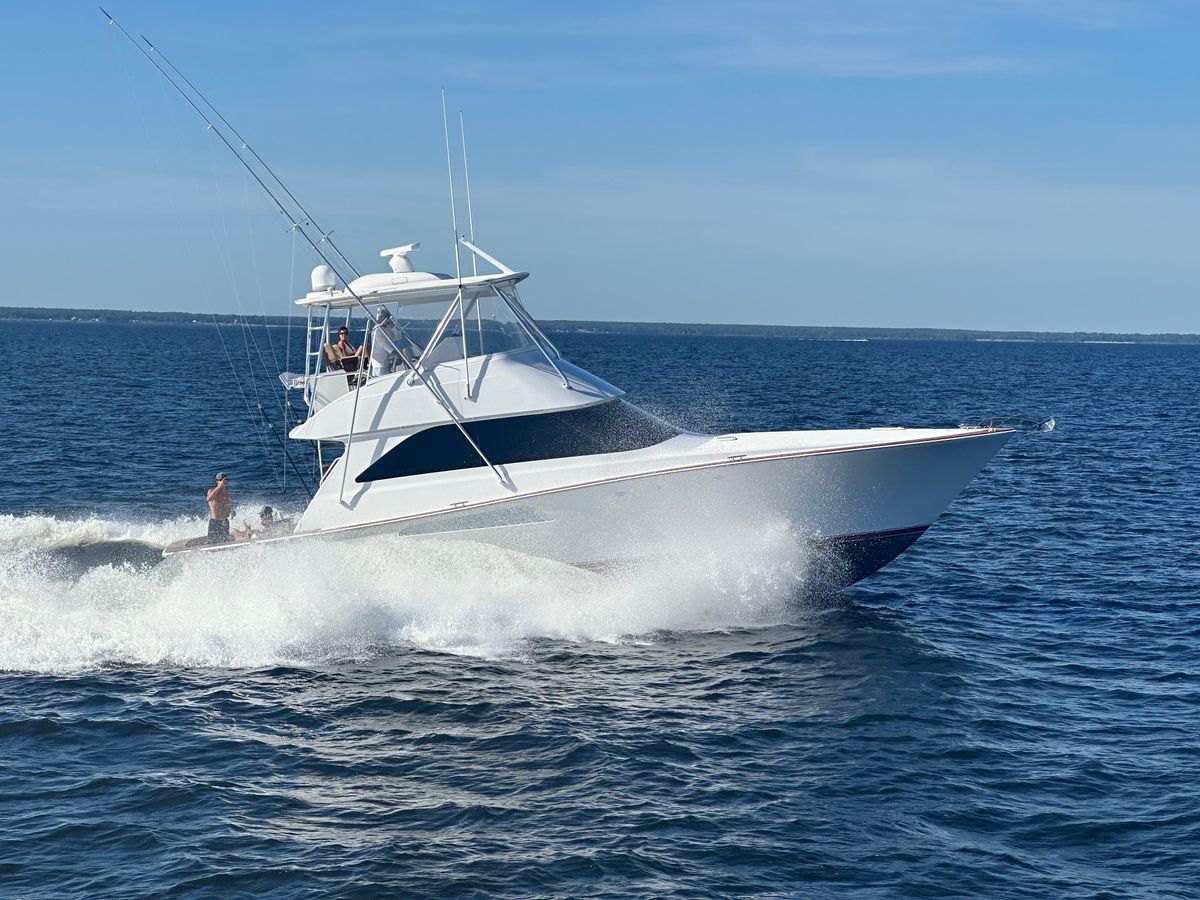 2004 Viking 45 