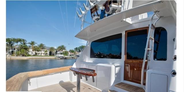 2004 Viking 45 