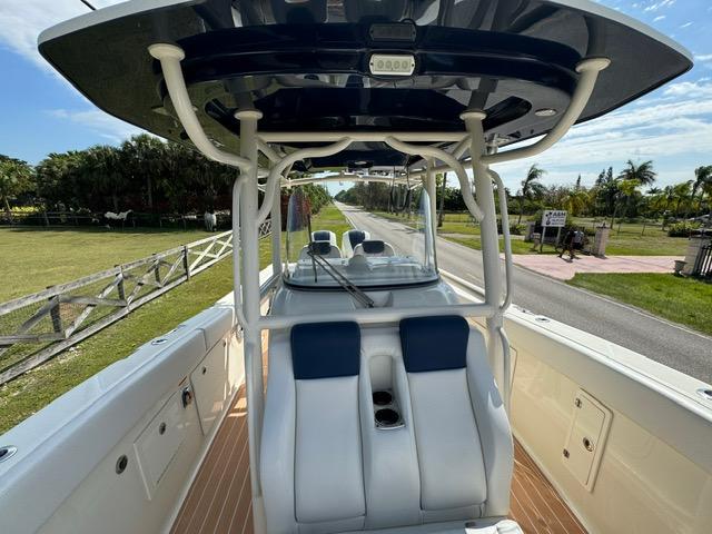 2016 Hydra Sports 3000 Custom Cc Center Console For Sale Yachtworld