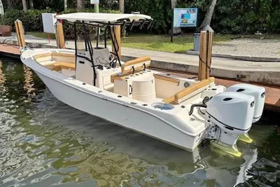 Sea Chaser 24 HFC