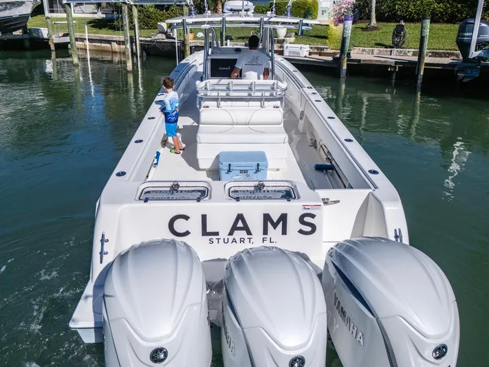 Clams Yacht Photos Pics 