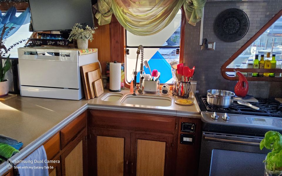 1989 DeFever 57 POC MY Custom Liveaboard