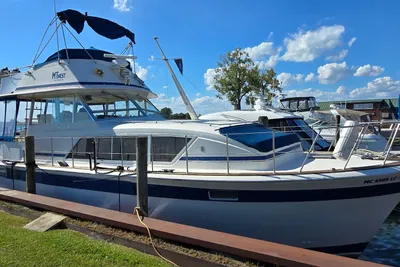 Chris-Craft 410 Motor Yacht