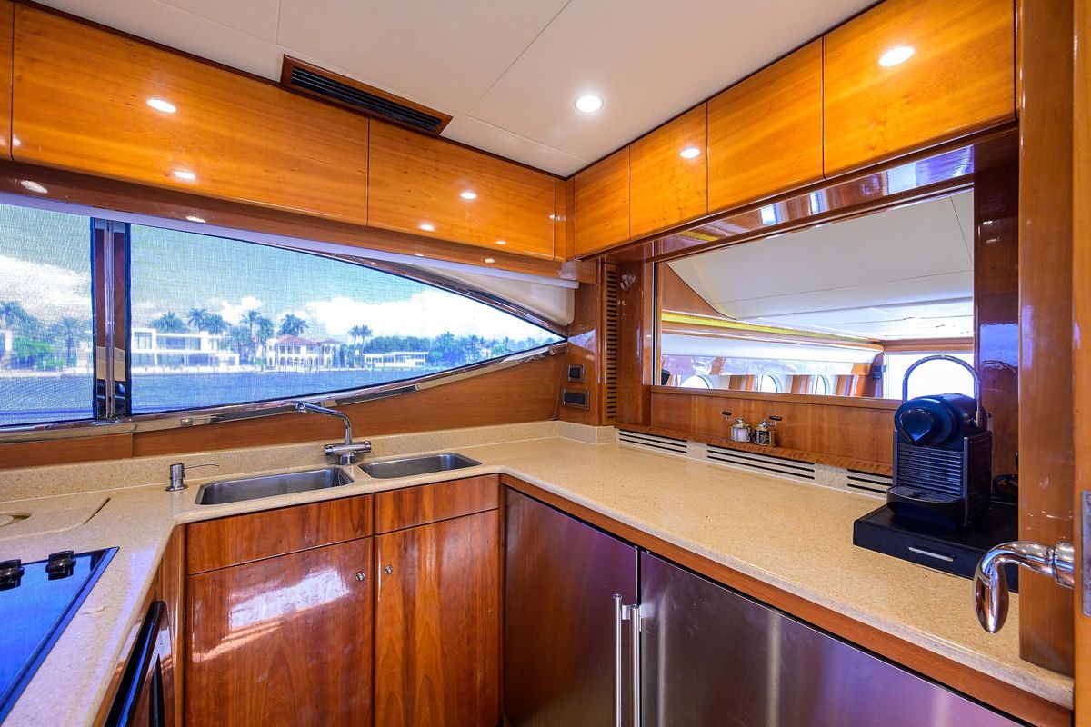 2003 Viking Sport Cruisers 68