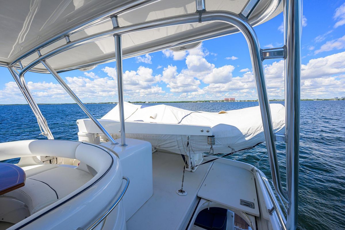 2003 Viking Sport Cruisers 68