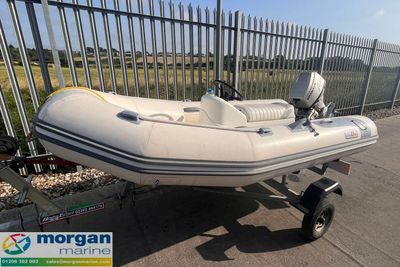 2006 Avon Inflatable rib