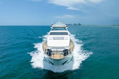 Yacht