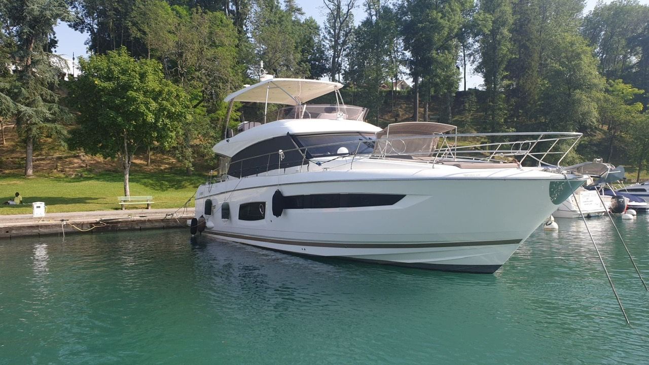 2016 Prestige 550