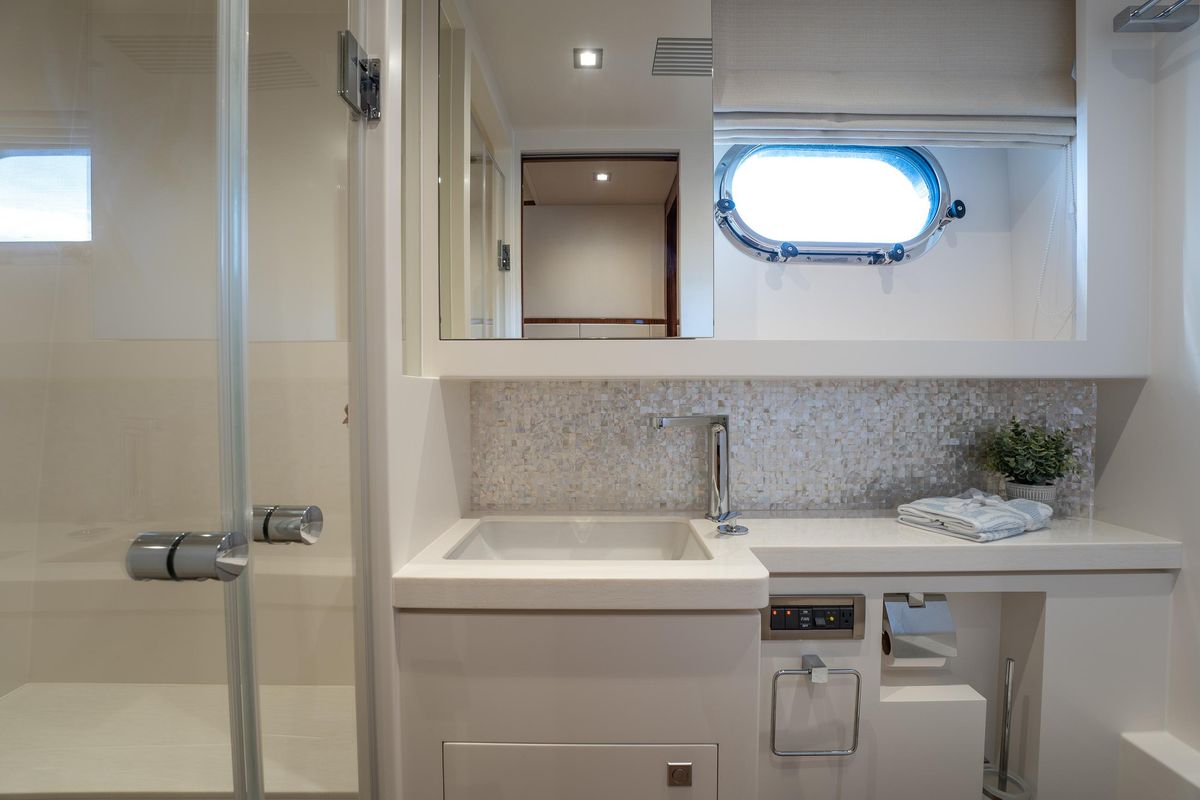 2019 Horizon 65 