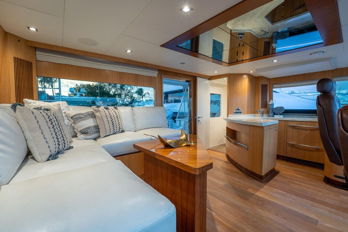 2019 Horizon 65 