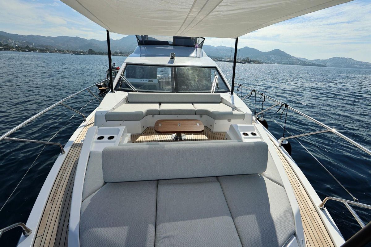 2022 Azimut 60 