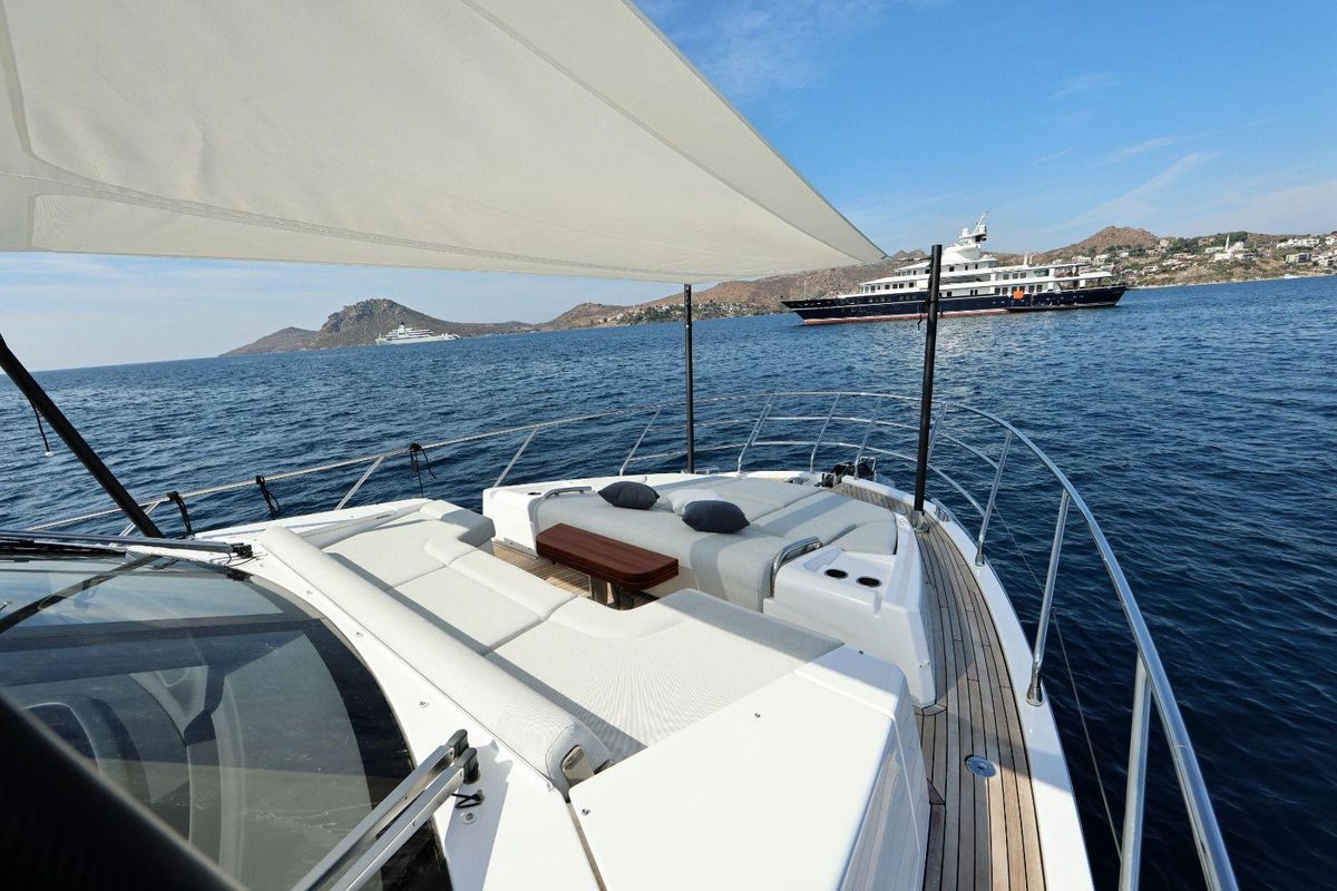 2022 Azimut 60 