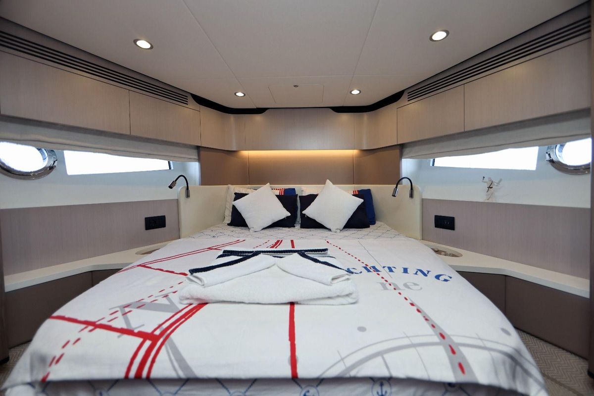 2022 Azimut 60 