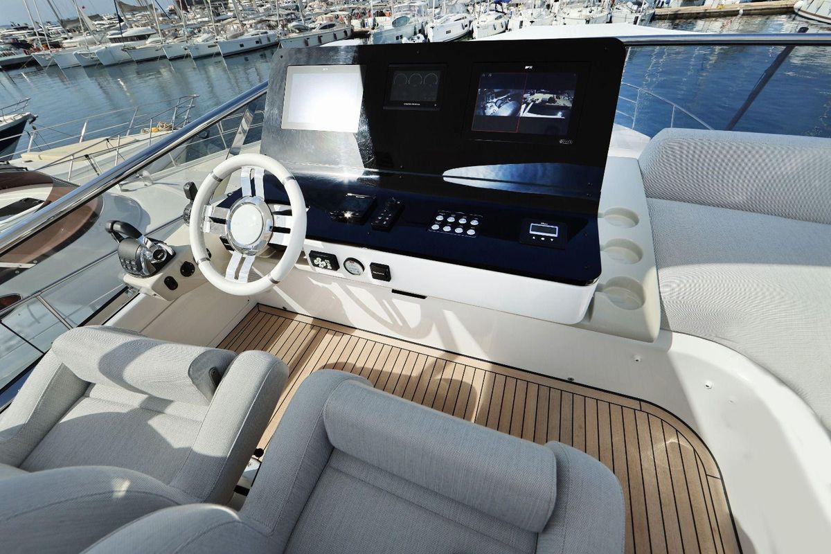 2022 Azimut 60 