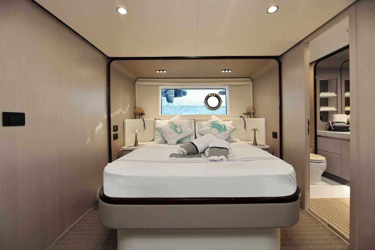 2022 Azimut 60 
