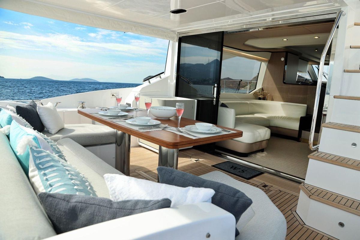 2022 Azimut 60 