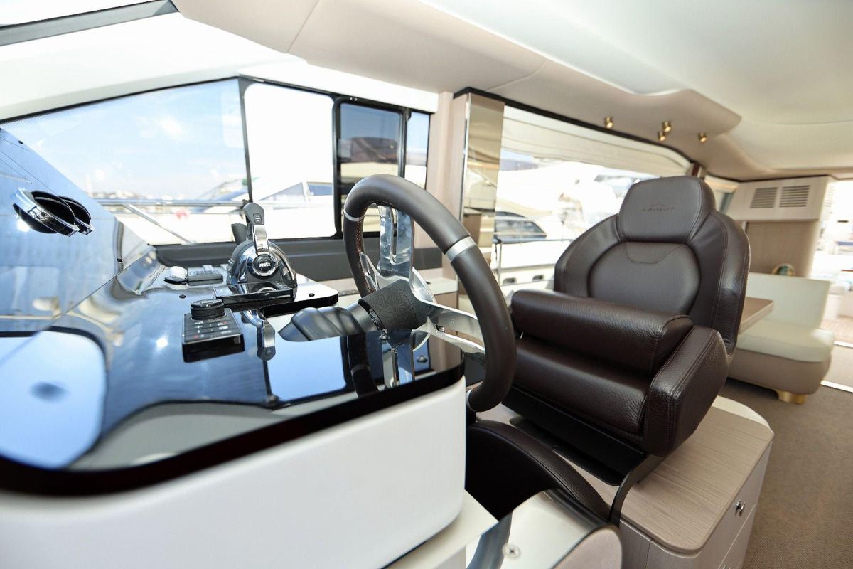 2022 Azimut 60 