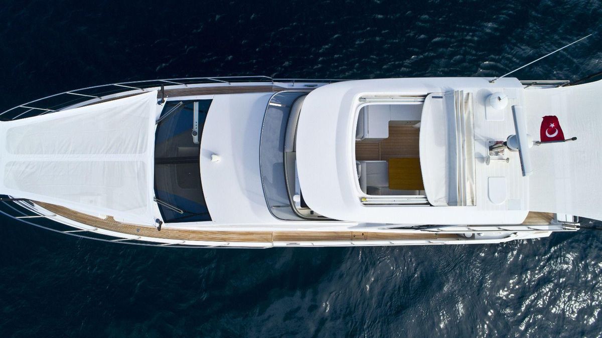2022 Azimut 60 