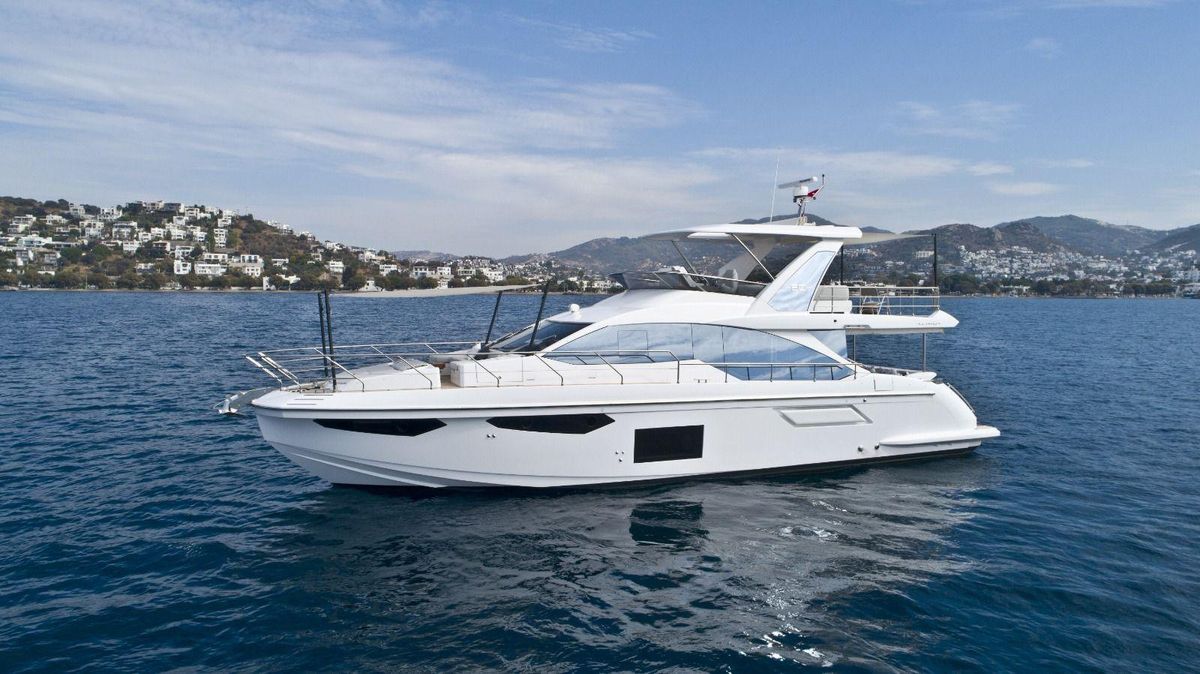 2022 Azimut 60 