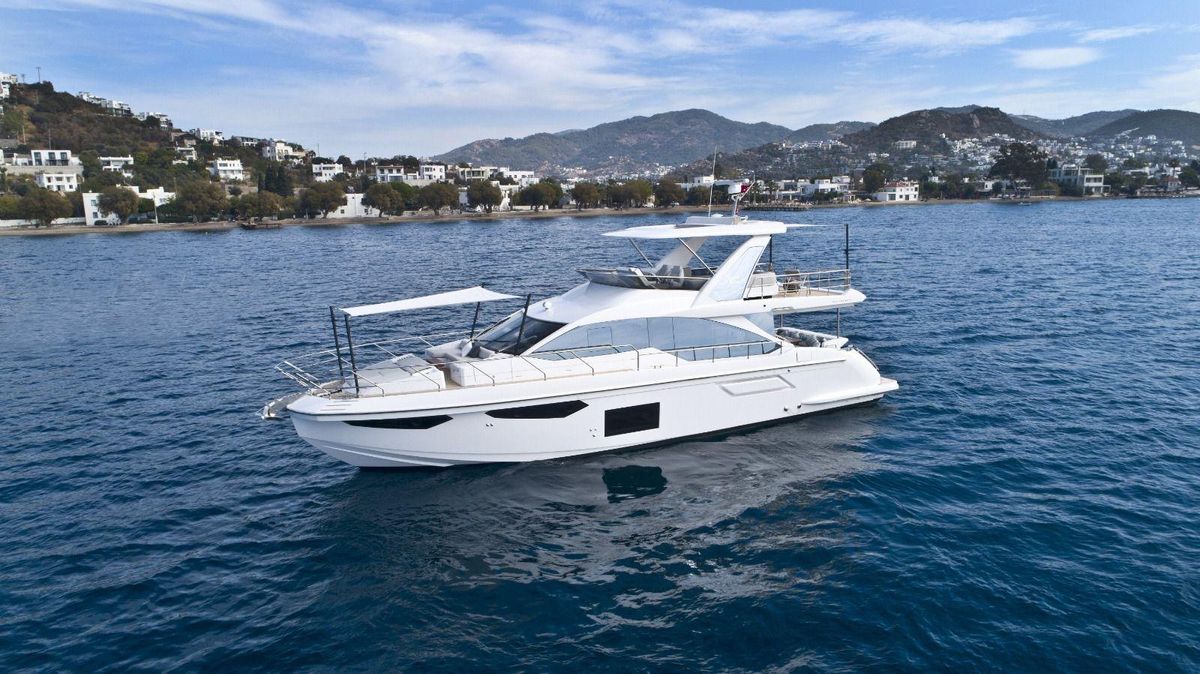 2022 Azimut 60 