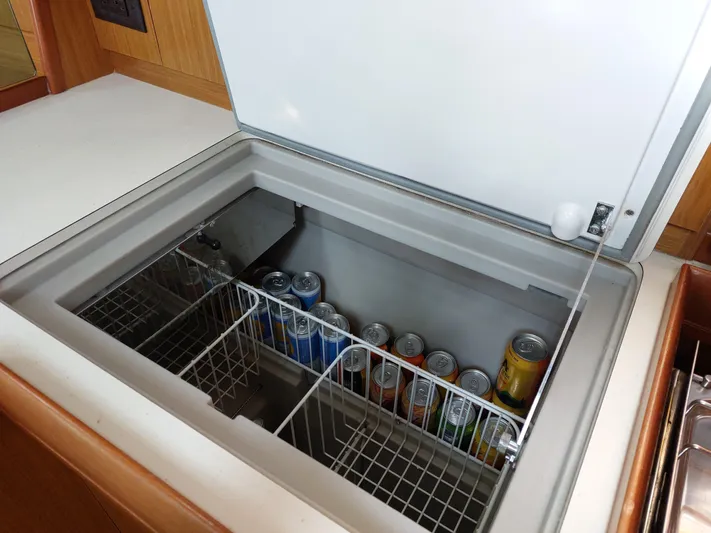 "squareone" Yacht Photos Pics 