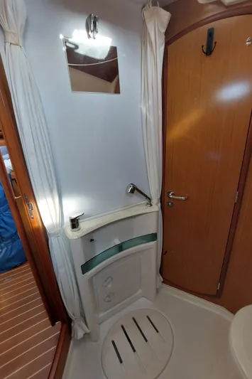 "squareone" Yacht Photos Pics 