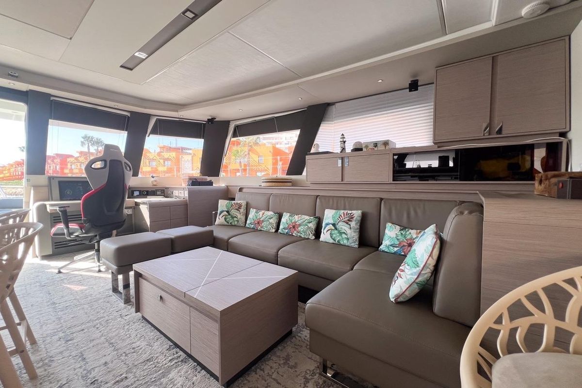 2023 Fountaine Pajot 61