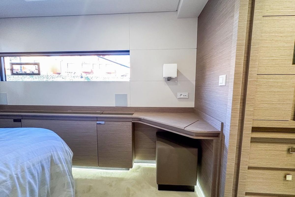 2023 Fountaine Pajot 61