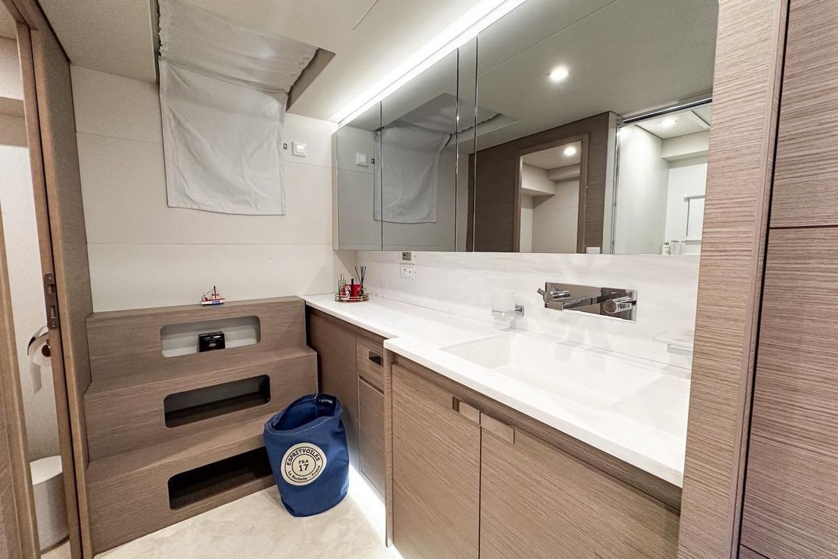 2023 Fountaine Pajot 61