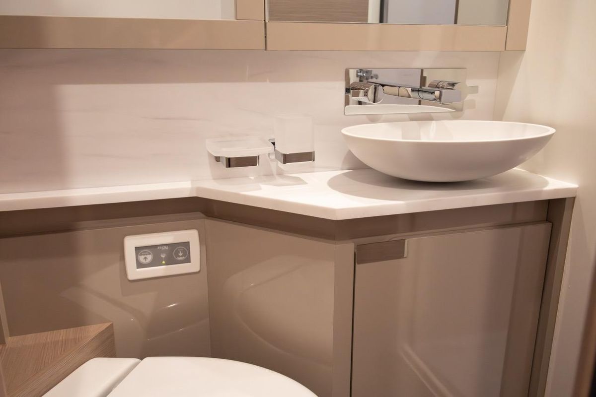 2023 Fountaine Pajot 61