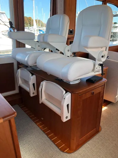 Apricity Yacht Photos Pics 