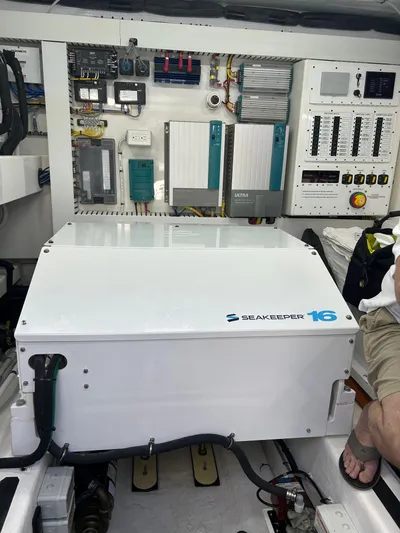 Apricity Yacht Photos Pics 