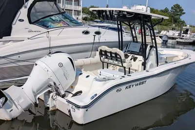 Key West 244 Center Console