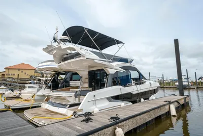 Galeon 400 Fly